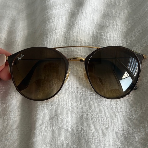 Ray Bans - Picture 1 of 5